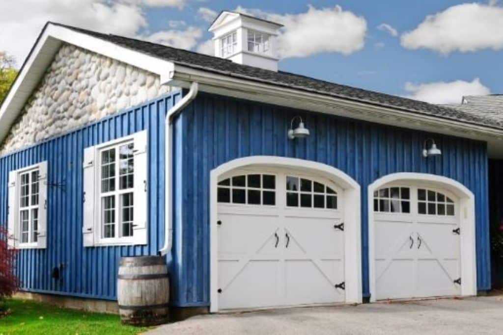 Popular Garage Color Combinations to Show Off Your Style